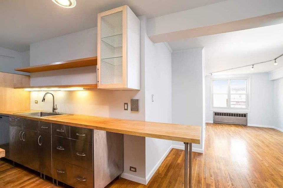 185 West Houston Street 6F