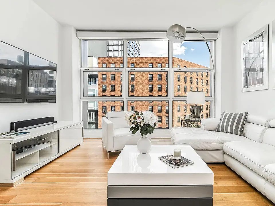 250 Bowery 5A