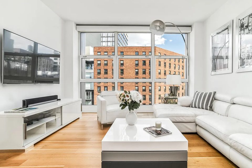 250 Bowery 5A