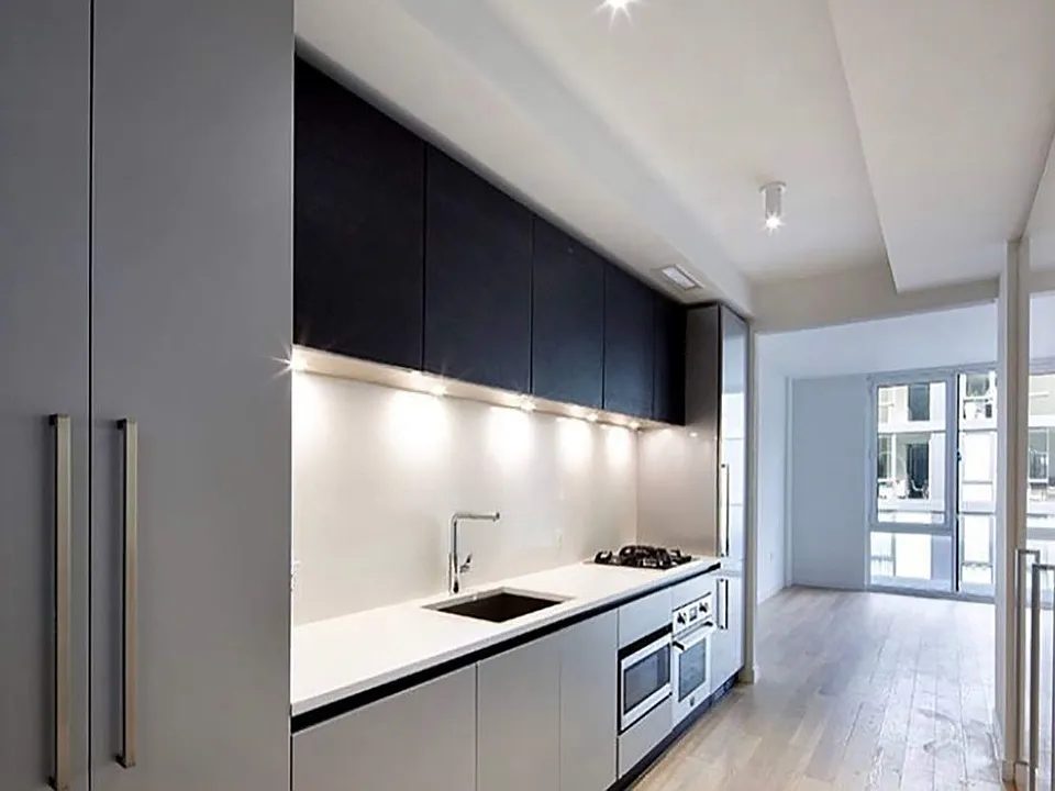 540 West 49th Street 502S